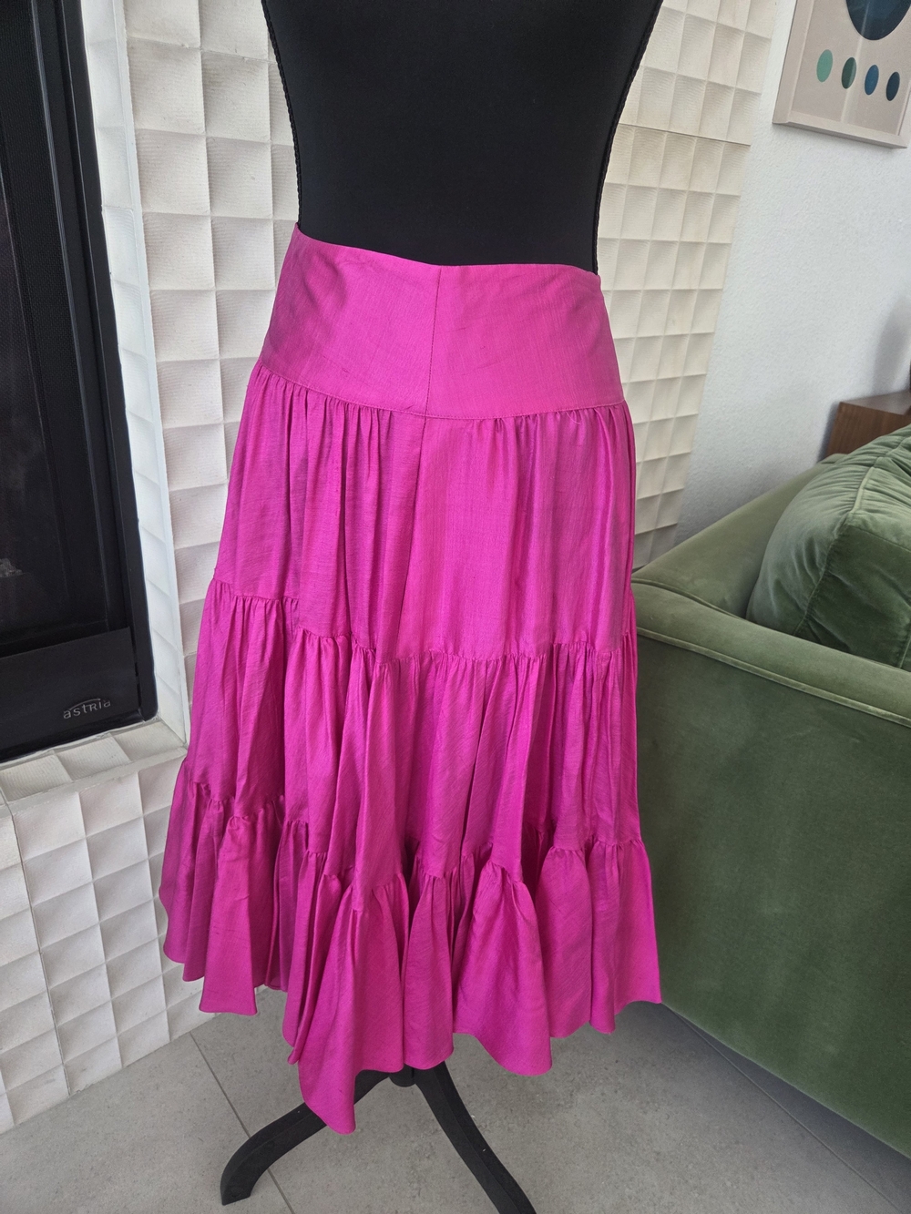 Ralph Lauren 100% Silk Hot Pink Tiered A-Line Midi Skirt Size 2 (Small - Medium)